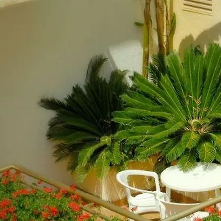 メルセ 3* ピネダ・デ・マール