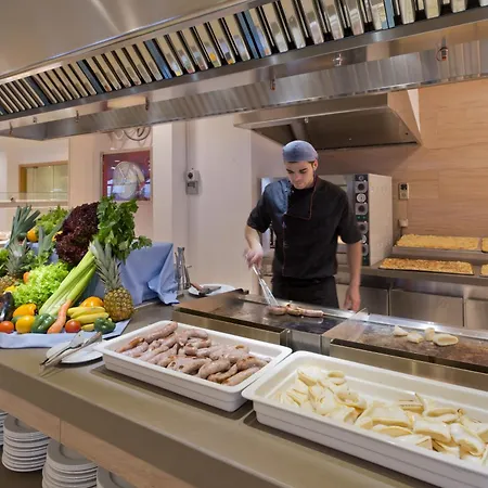 Merce 3* Pineda de Mar